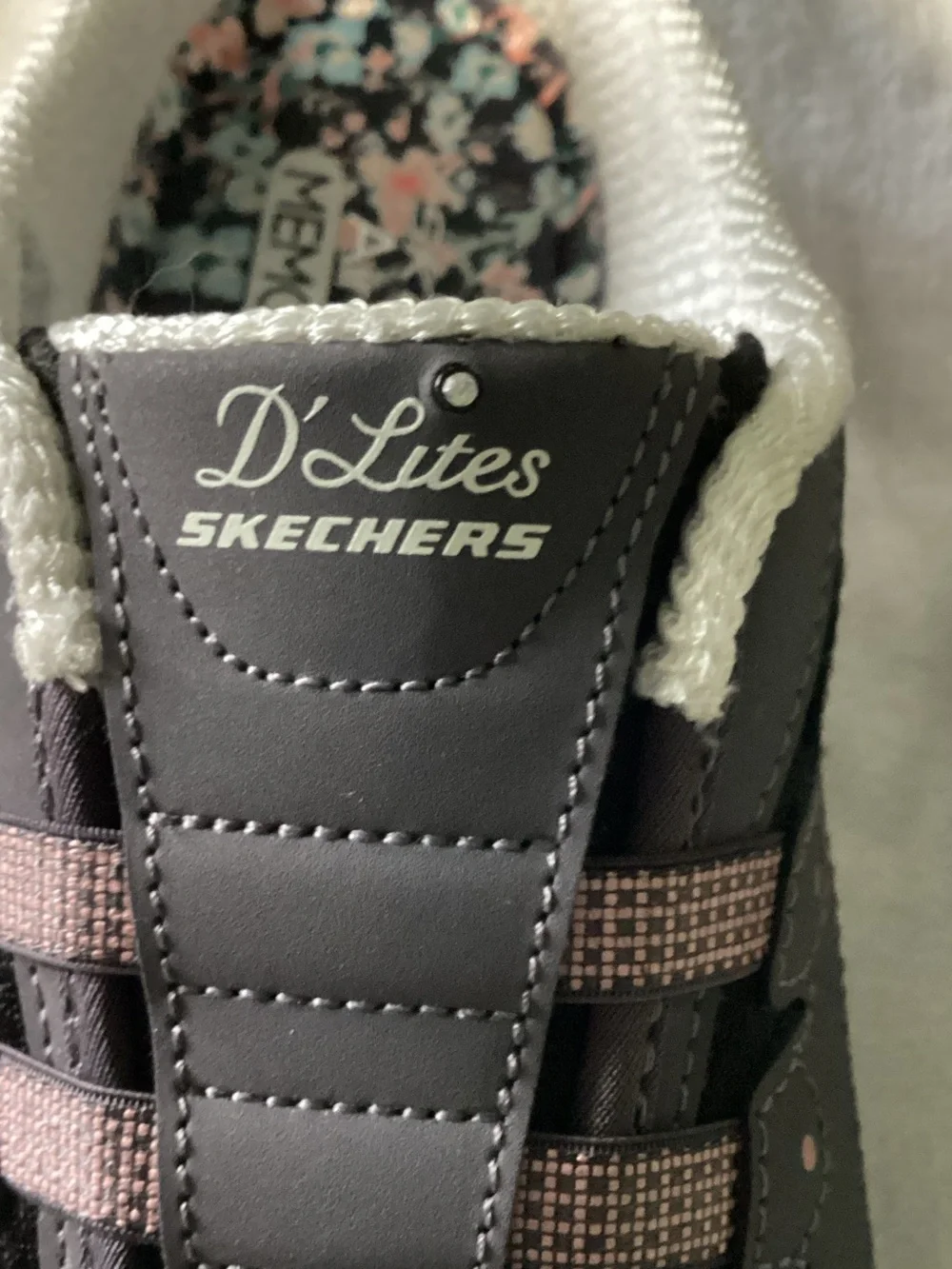 Skechers D'Lites Women's Gray and Pink Slip-On Memory Foam Sneakers - Picture 8 of 11